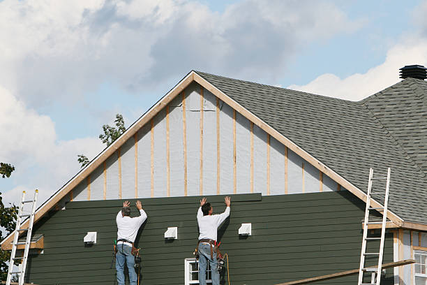 Professional Emergency Siding Repair technician working in Bendersville, PA